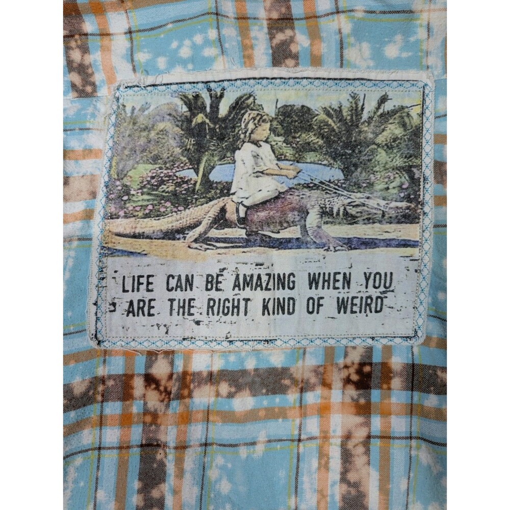 Angry Minnow Gator Girl Florida Flannel- Distressed Lake Tahoe Size XL Unisex - Picture 8 of 8